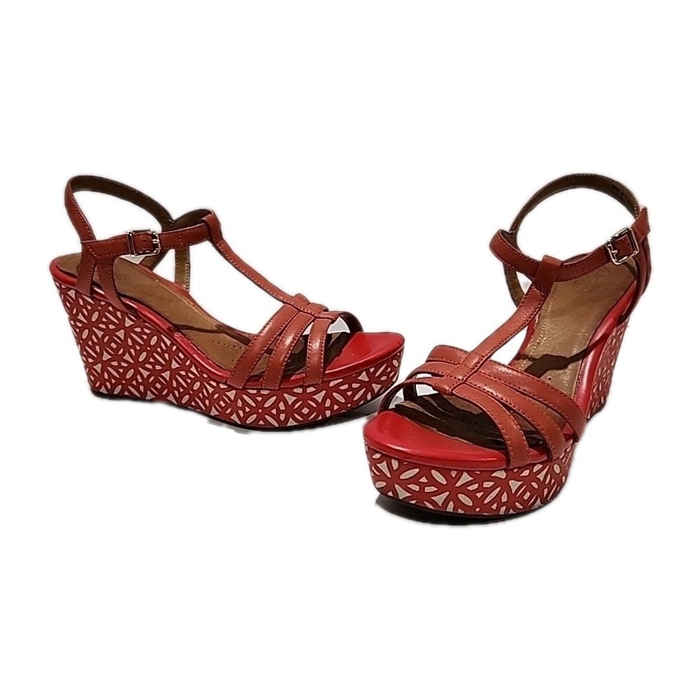 Clarks Shoes Amelia Castle Coral Wedges Womens Size 10M